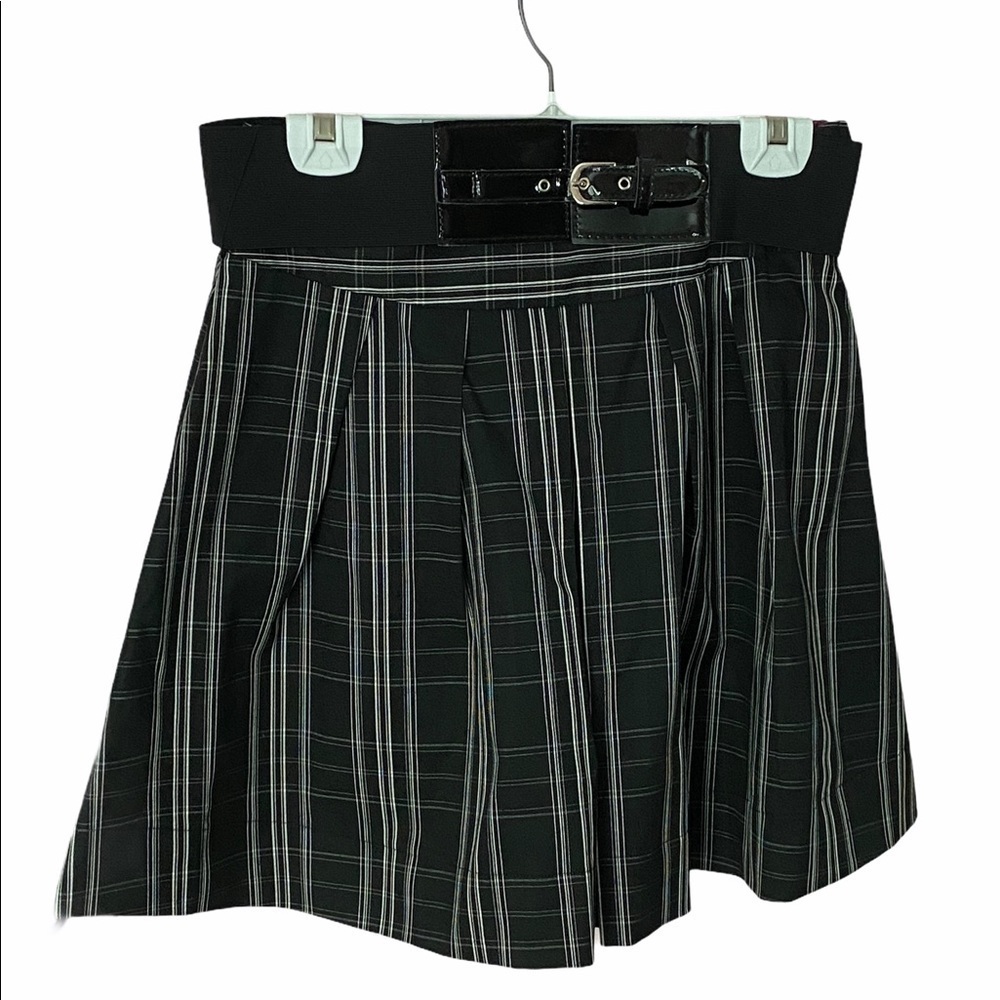 Maurices Medium Black & White Plaid Mini Skirt With Belt